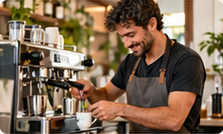 Bancone di caffetteria con macchina espresso, macinacaffè e scaffali